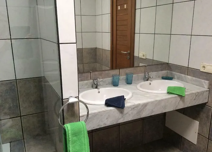 Anclazul Marina Rubicon Tatil Evi *